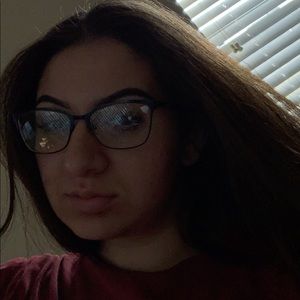 Meet your Posher, Monica